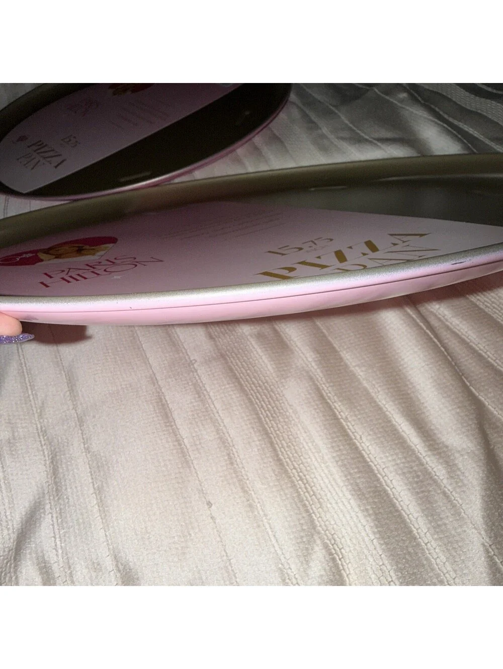 PARIS HILTON PIZZA PAN HEAVY DUTY PARIS HILTON PIZZA PAN baby PINK CHAMPAGNE